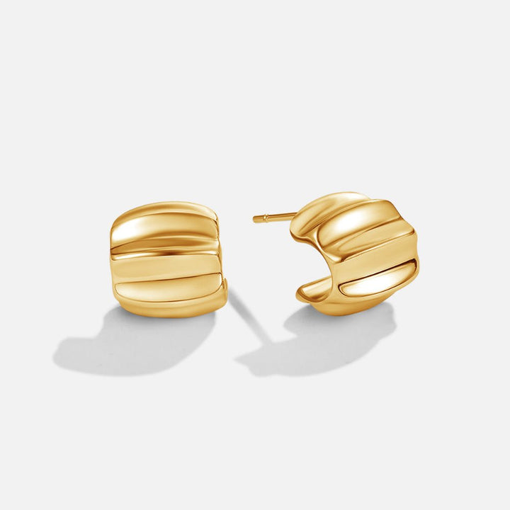 Elsa Mini Wave Hoop Earrings