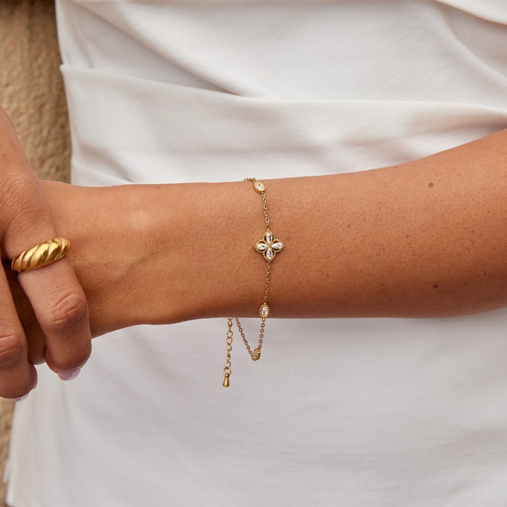 Four Leaf Clover Crystal Bracelet