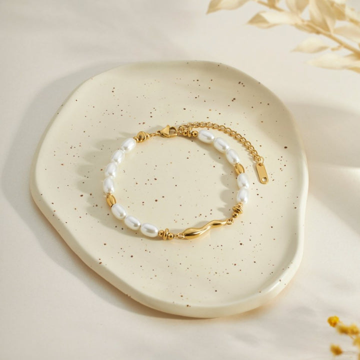 Lovina Pearl Bracelet