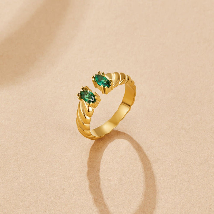 Tara Vintage Emerald Ring
